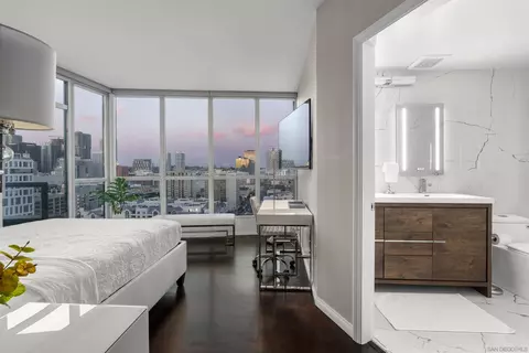 555 Front St #1501, San Diego, CA 92101