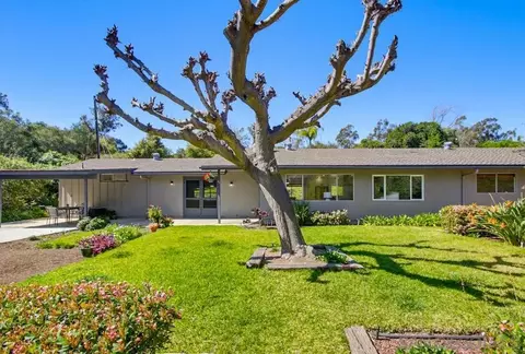 Exterior - 2824 Olive Hill Rd, Fallbrook, CA 92028 photo 9 of 12