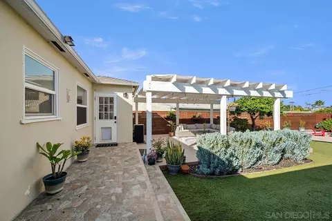 Exterior - 4227 69th St, La Mesa, CA 91941 photo 6 of 16