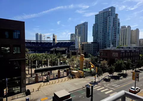 427 9th Ave #403, San Diego, CA 92101