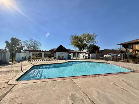 Exterior - 321 Sun Ct, El Cajon, CA 92021 photo 14 of 19