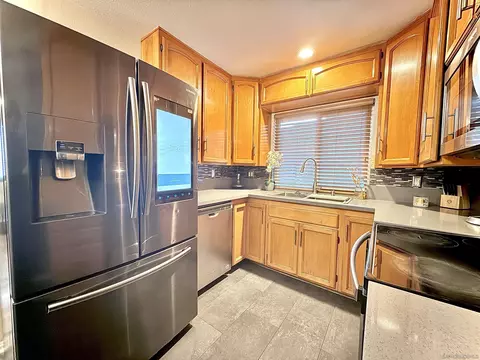 Kitchen - 321 Sun Ct, El Cajon, CA 92021 photo 2 of 2