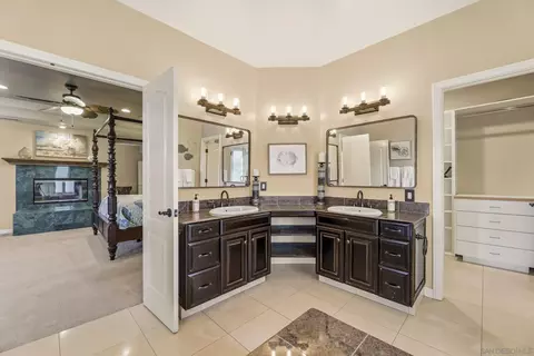 Bath - 25367 Rancho Barona Rd, Ramona, CA 92065 photo 2 of 5