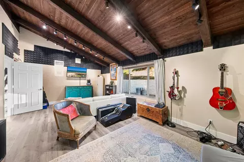 Living - 580-582 S Grade, Alpine, CA 91901 photo 6 of 6