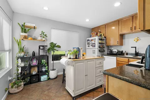 6333 College Grove Way #1101, San Diego, CA 92115