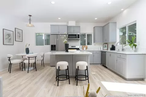 Kitchen - 12327 Lemon Crest Dr, Lakeside, CA 92040 photo 1 of 9