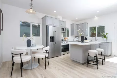 Kitchen - 12327 Lemon Crest Dr, Lakeside, CA 92040 photo 2 of 9