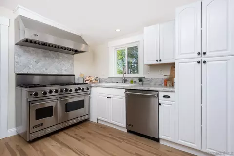 Kitchen - 12327 Lemon Crest Dr, Lakeside, CA 92040 photo 5 of 9