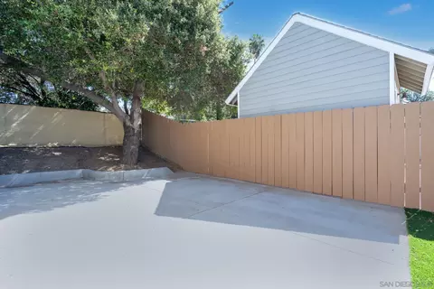 Exterior - 12327 Lemon Crest Dr, Lakeside, CA 92040 photo 5 of 20