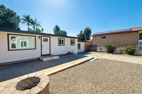 Exterior - 12327 Lemon Crest Dr, Lakeside, CA 92040 photo 11 of 20