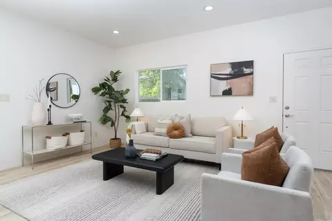 Living - 12327 Lemon Crest Dr, Lakeside, CA 92040 photo 1 of 3