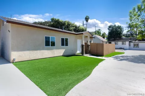 Exterior - 12327 Lemon Crest Dr, Lakeside, CA 92040 photo 2 of 20