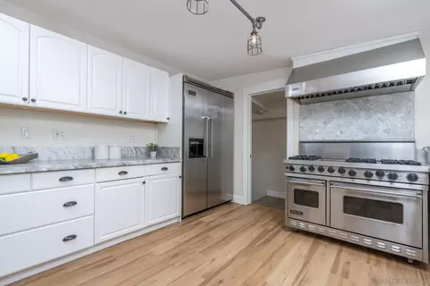 Kitchen - 12327 Lemon Crest Dr, Lakeside, CA 92040 photo 6 of 9