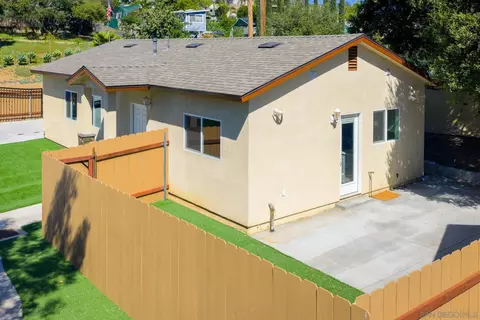 Exterior - 12327 Lemon Crest Dr, Lakeside, CA 92040 photo 4 of 20