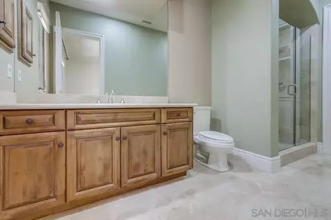 Bath - 14175 Biscayne Pl, Poway, CA 92064 photo 6 of 10