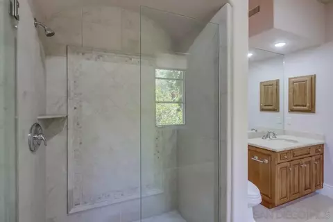 Bath - 14175 Biscayne Pl, Poway, CA 92064 photo 10 of 10