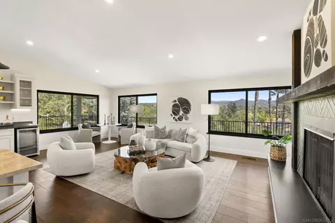 1080 Landavo Rancho Rd, Escondido, CA 92027