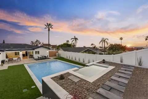 1110 Sea Village Dr, Cardiff, CA 92007