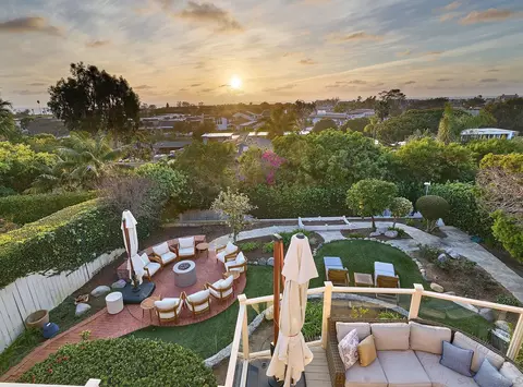 Exterior - 743 Marsolan Ave, Solana Beach, CA 92075 photo 9 of 15