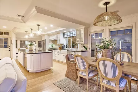 Dining - 743 Marsolan Ave, Solana Beach, CA 92075 photo 1 of 2