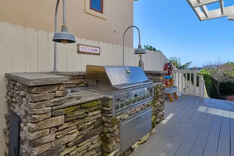 Exterior - 743 Marsolan Ave, Solana Beach, CA 92075 photo 14 of 15