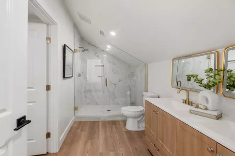 Bath - 4145 Marcella St, Oceanside, CA 92056 photo 2 of 2