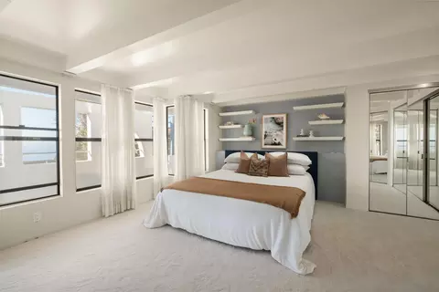 Bedroom - 1705 Valdes Dr, La Jolla, CA 92037 photo 8 of 10