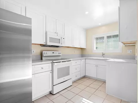 Kitchen - 1822 Stanton Rd, Encinitas, CA 92024 photo 1 of 1
