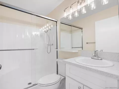 Bath - 1822 Stanton Rd, Encinitas, CA 92024 photo 1 of 2
