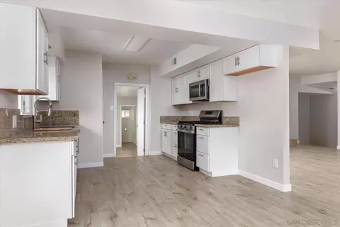 Kitchen - 4345 Cayucos Ave, Atascadero, CA 93422 photo 2 of 3