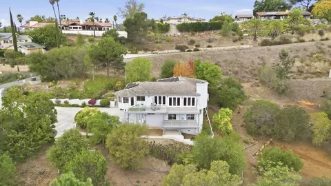 View/Area - 3132 Don Rolando, Escondido, CA 92025 photo 1 of 8