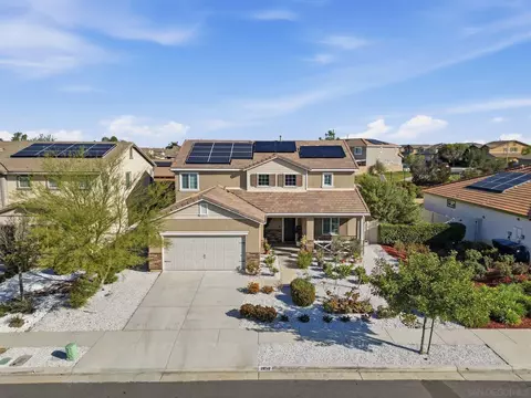 28512 Ironwood Ct, Murrieta, CA 92563