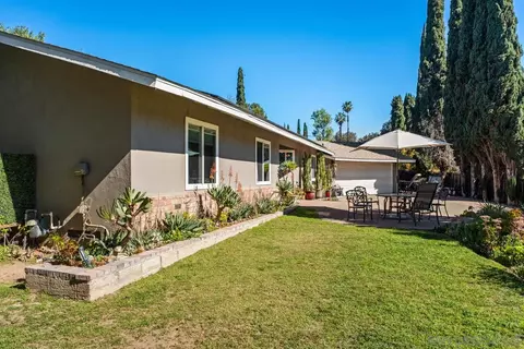 Exterior - 14118 Ipava Dr, Poway, CA 92064 photo 3 of 10