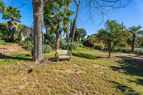 Exterior - 14118 Ipava Dr, Poway, CA 92064 photo 2 of 10