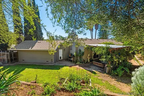Exterior - 14118 Ipava Dr, Poway, CA 92064 photo 7 of 10