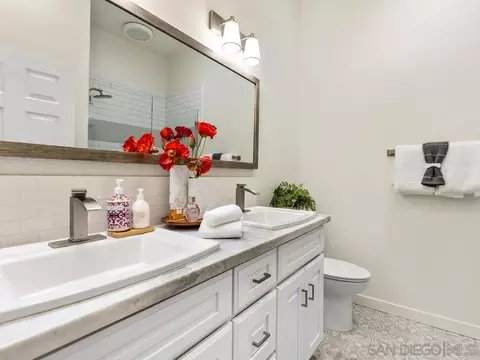 Bath - 4710 Galicia Way, Oceanside, CA 92056 photo 1 of 3