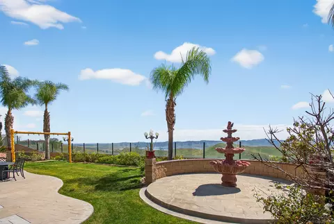 Exterior - 18410 Lakepointe Dr, Riverside, CA 92503 photo 11 of 11
