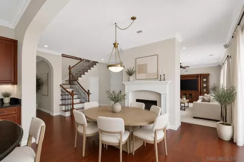 Dining - 18410 Lakepointe Dr, Riverside, CA 92503 photo 6 of 8