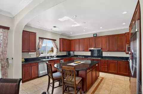 Kitchen - 18410 Lakepointe Dr, Riverside, CA 92503 photo 2 of 4