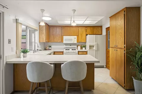 Kitchen - 9152 Lakeview Rd, Lakeside, CA 92040 photo 1 of 3