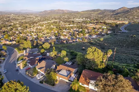 View/Area - 12455 Ridgeton Dr, Lakeside, CA 92040 photo 5 of 7