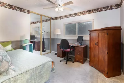 Bedroom - 12455 Ridgeton Dr, Lakeside, CA 92040 photo 1 of 6