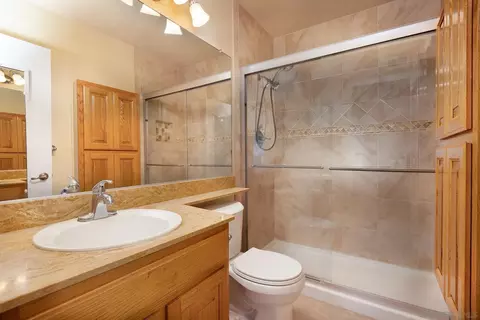 Bath - 12455 Ridgeton Dr, Lakeside, CA 92040 photo 2 of 2