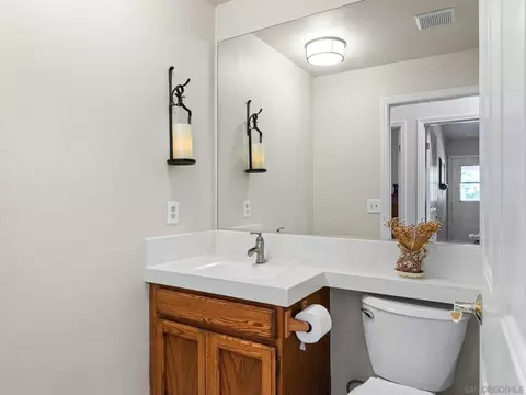 Bath - 16635 Shady Oaks Dr, Ramona, CA 92065 photo 4 of 4