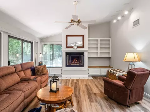 Living - 16635 Shady Oaks Dr, Ramona, CA 92065 photo 3 of 5