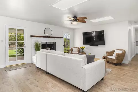 43860 Mandarin Dr, Hemet, CA 92544 photo 9