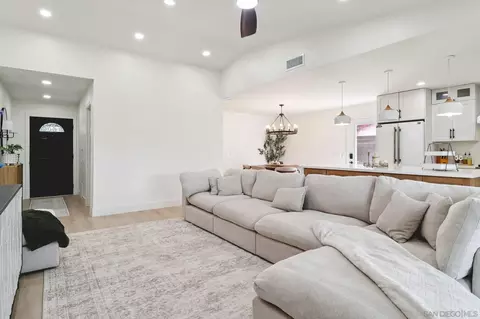 Living - 2016 Oak Hill Dr, Escondido, CA 92027 photo 2 of 2