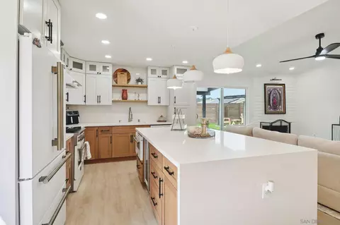 Kitchen - 2016 Oak Hill Dr, Escondido, CA 92027 photo 2 of 3