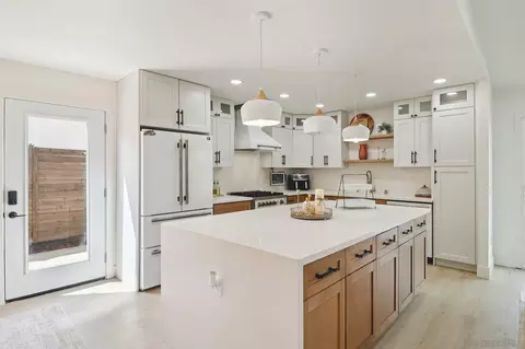 Kitchen - 2016 Oak Hill Dr, Escondido, CA 92027 photo 1 of 3