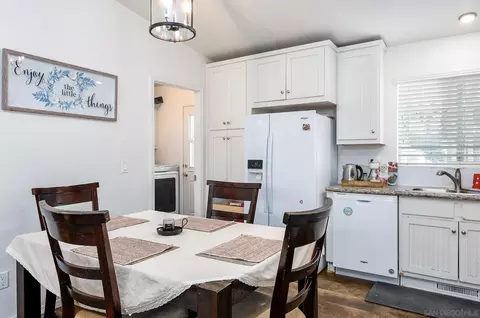 Dining - 3505 Alpine Blvd #SPC 11, Alpine, CA 91901 photo 2 of 3